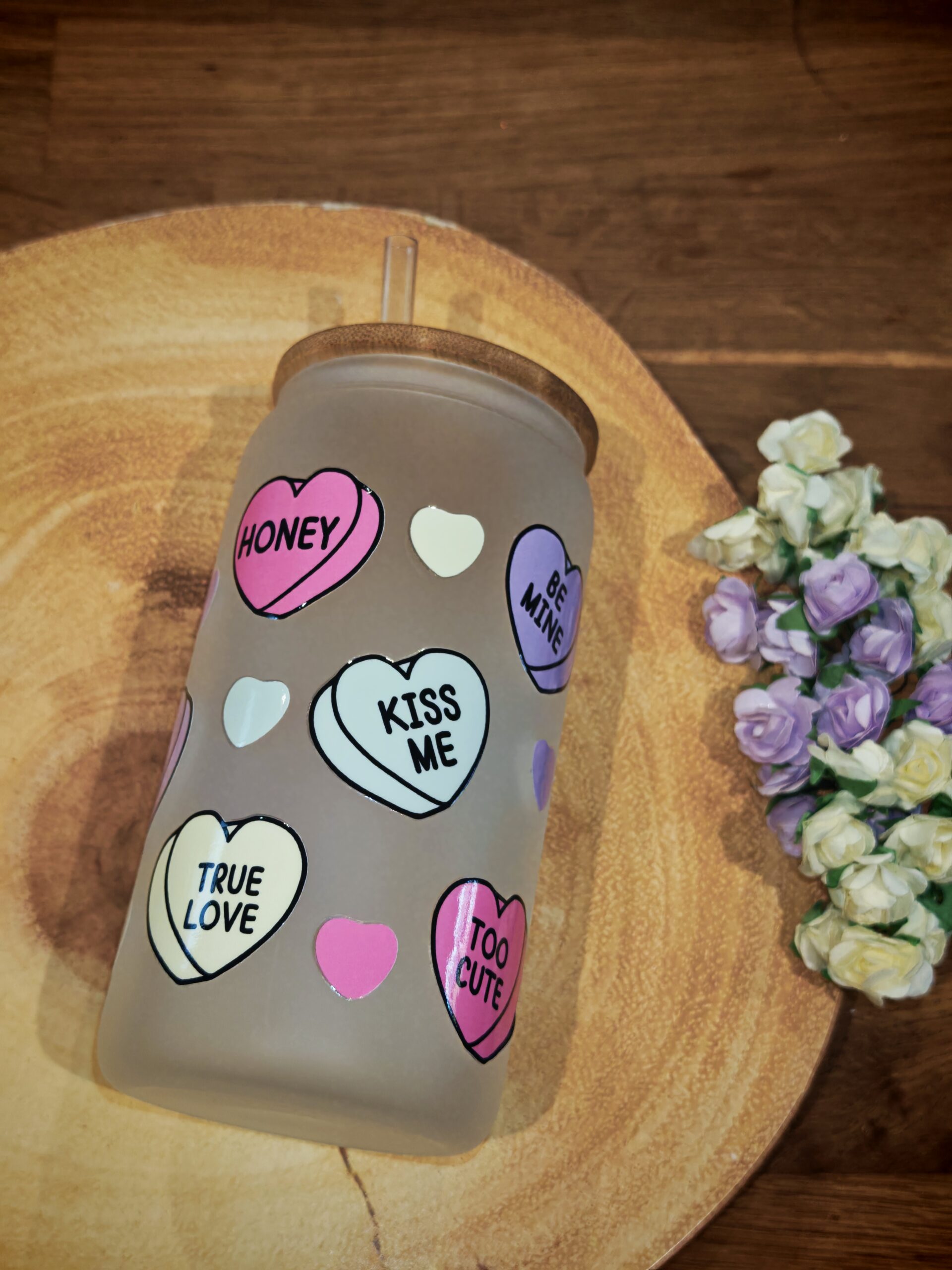 Candy Hearts 16oz Frosted Beer Can Glass With Bamboo Lid and Plastic Straw - Image 6